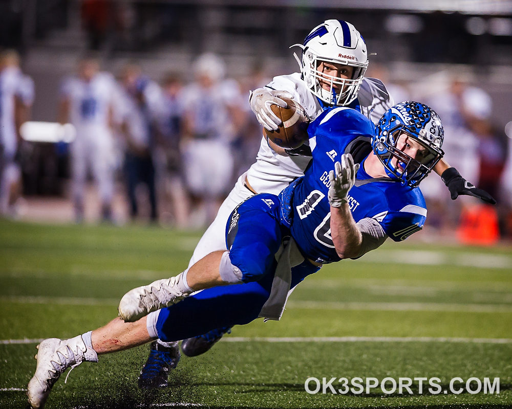 FOOTBALL: Yoakum 49, George West 21: Bulldogs cruise past Longhorns