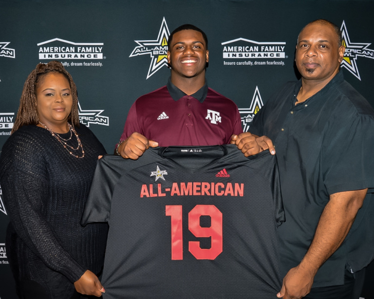 FOOTBALL: DeMarvin Leal recognized as All-American - OK3Sports